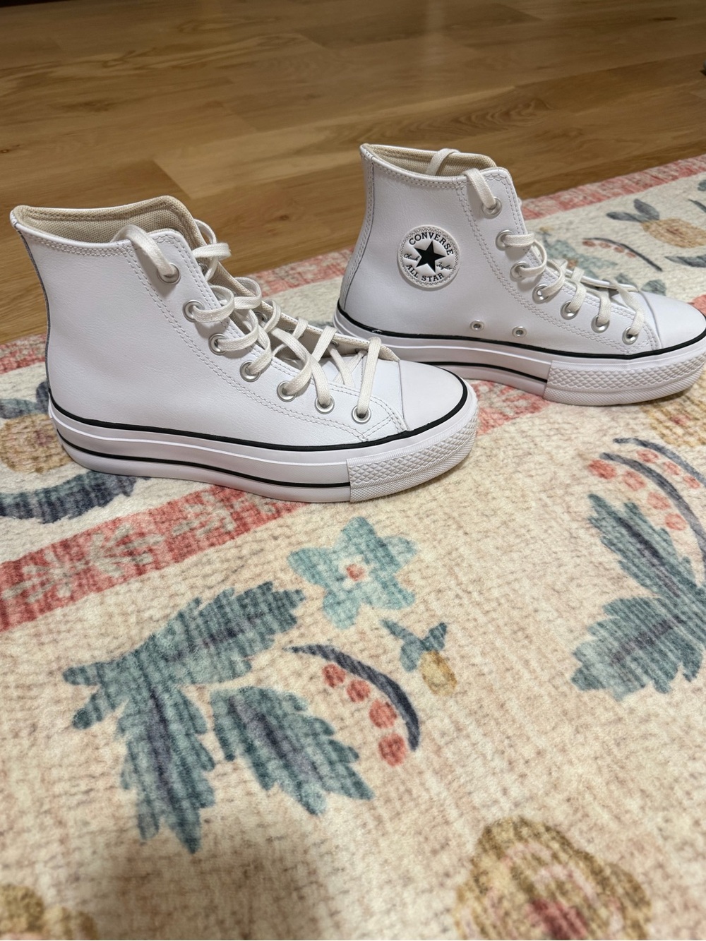 Women’s Platform High-Top Converse - Picture 3 of 4